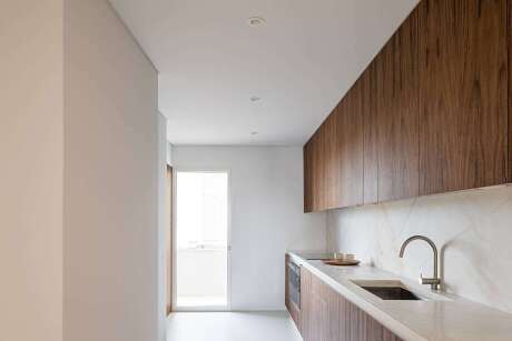 Fontana DQ1 Apartment by Machado Igreja / Arquitectos - 5