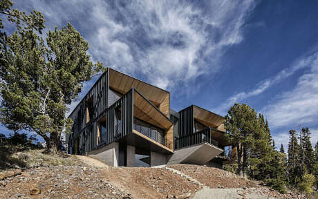 The Kinii Ski Lodge by Obicua - 10