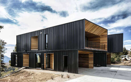 The Kinii Ski Lodge by Obicua - 9