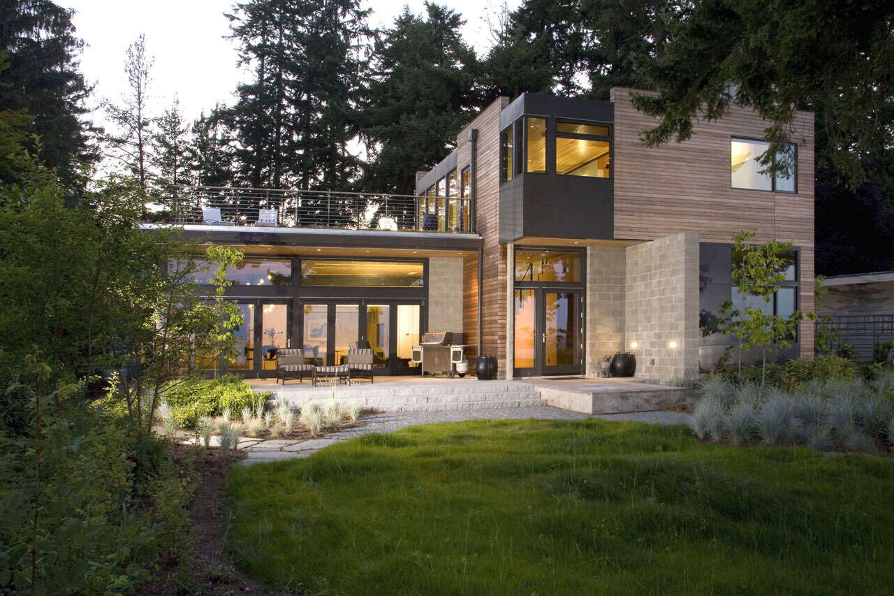 Platinum House by Coates Design