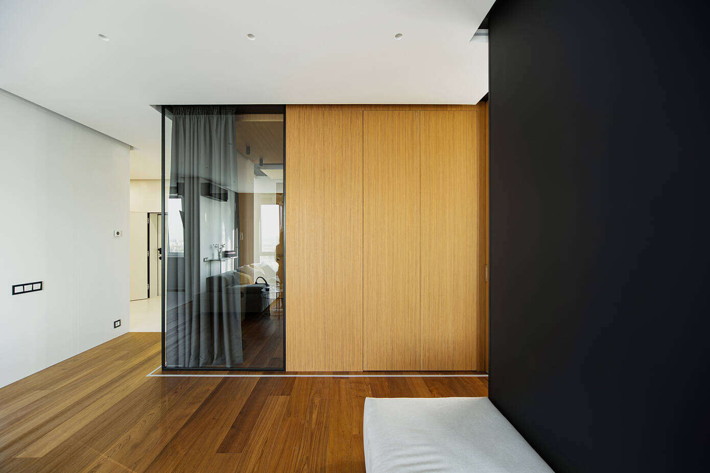 Riverstone Apartment by Ilya Taslitskiy