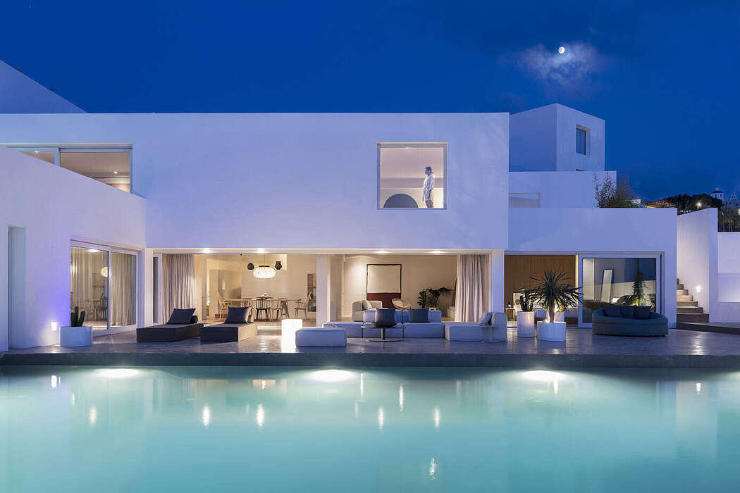 Summer Villa by Kapsimalis Architects