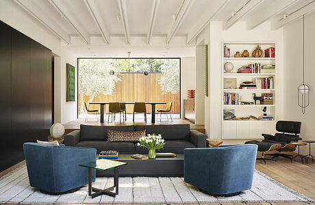 Laurel Hills Residence by Assembledge+