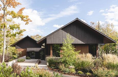 Maison Koya by Alain Carle Architecte