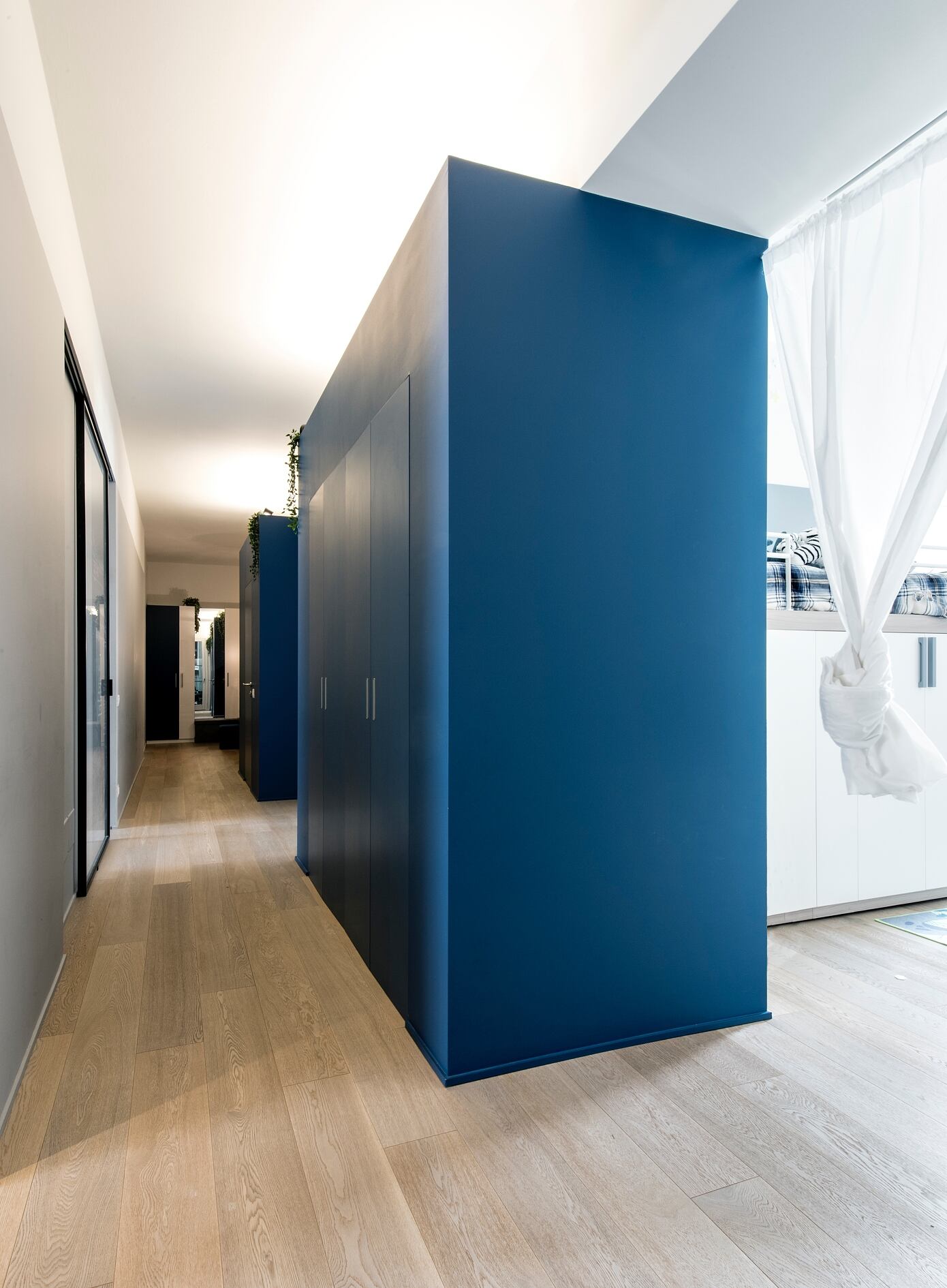 Volumes & Surfaces by Tommaso Giunchi