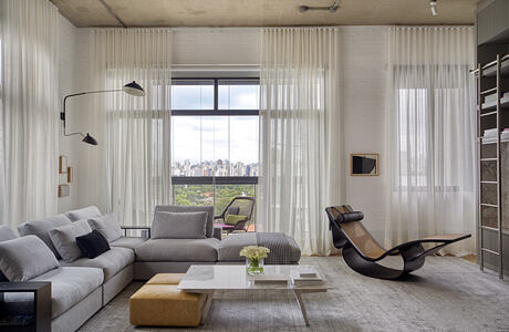 VH Apartment by Nildo José + Arquitetos Associados