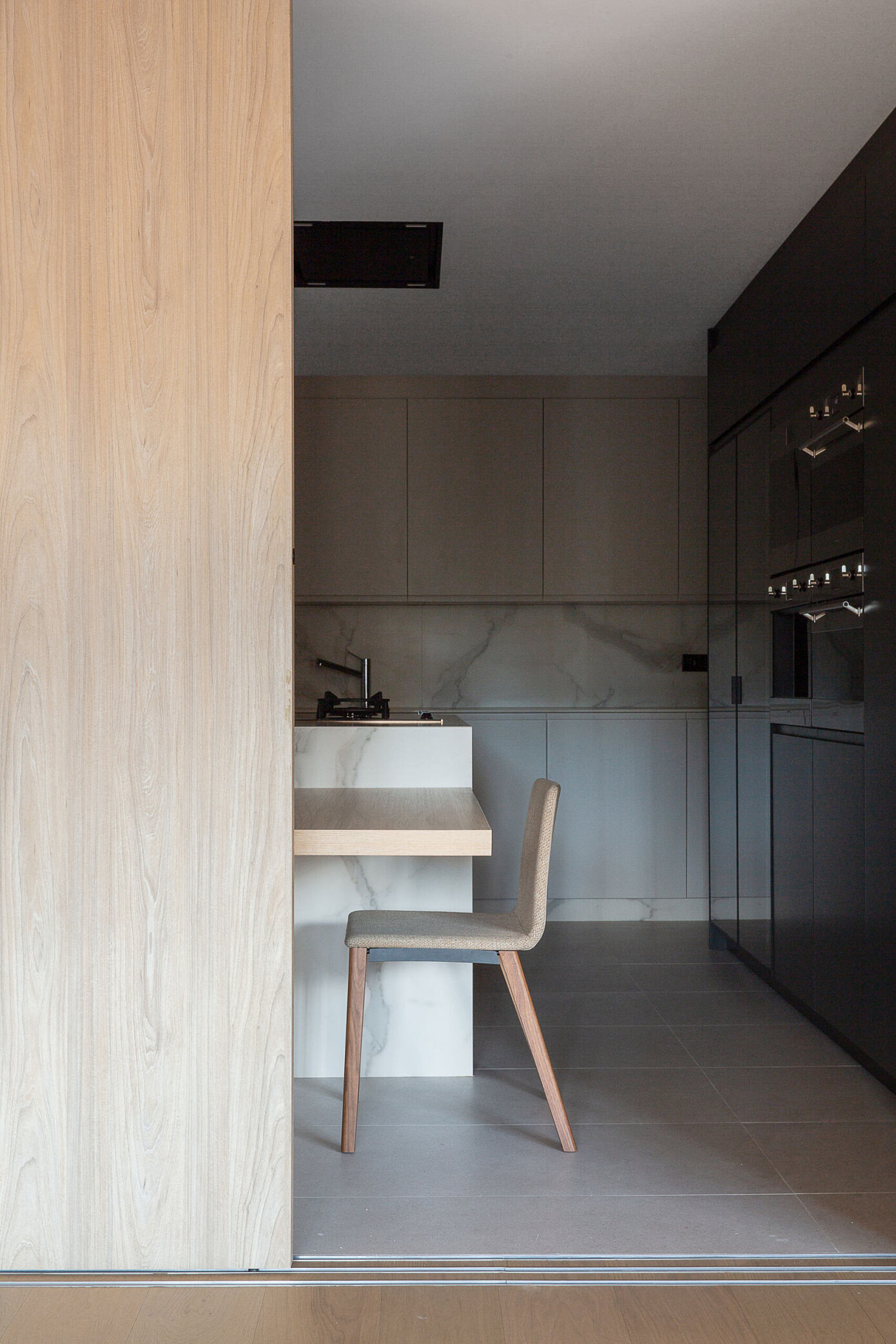 House in the Heart of Valencia by La Finca Roja Studio