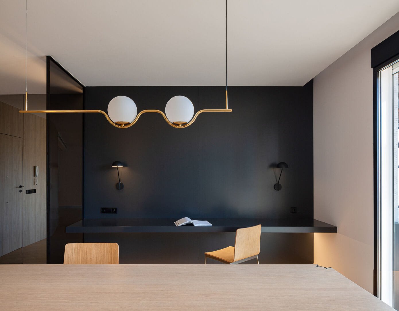 House in the Heart of Valencia by La Finca Roja Studio