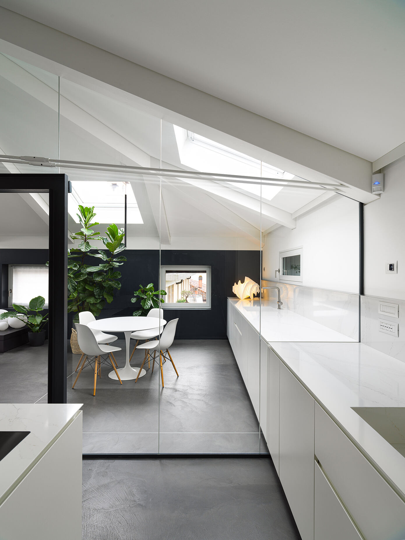 DLN Penthouse by Geza – Gri e Zucchi Architettura
