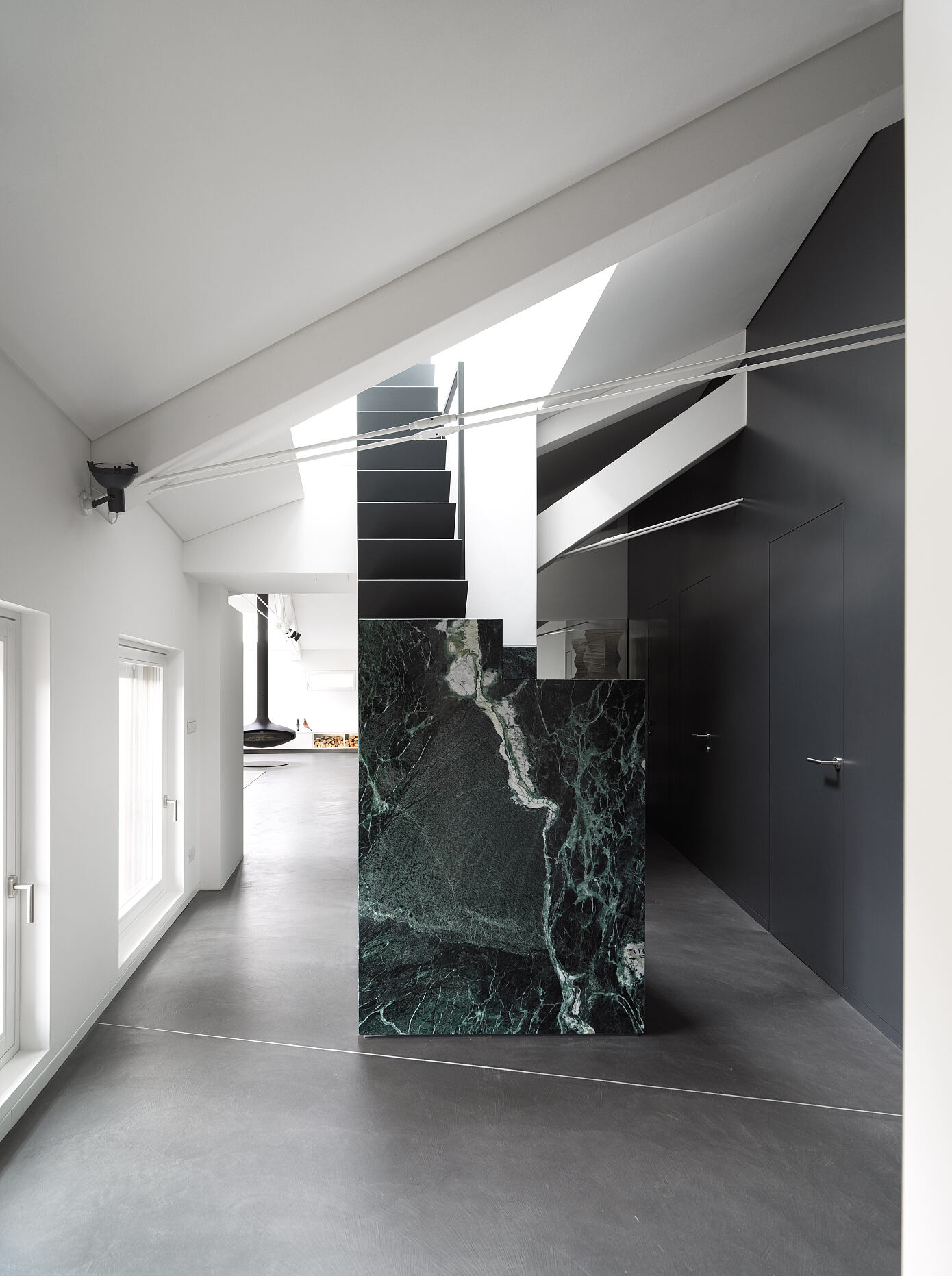 DLN Penthouse by Geza – Gri e Zucchi Architettura