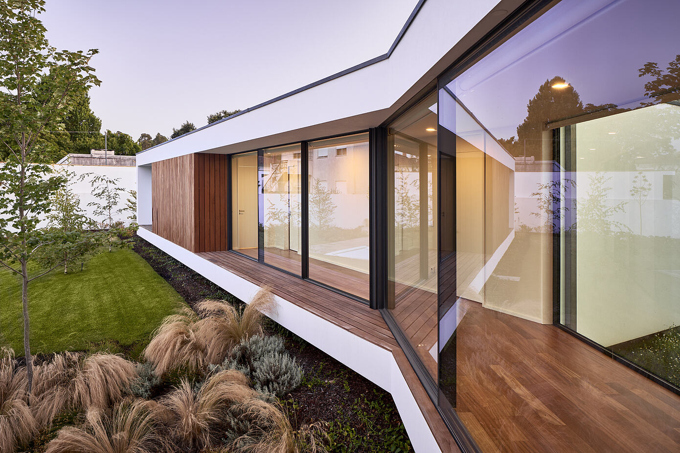 MC House by Atelier d’Arquitectura Lopes da Costa