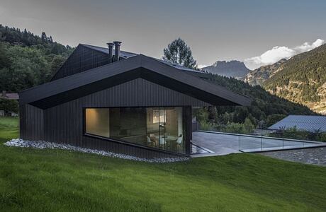 Cabin in Chamonix by Pierre Marchand Architectes