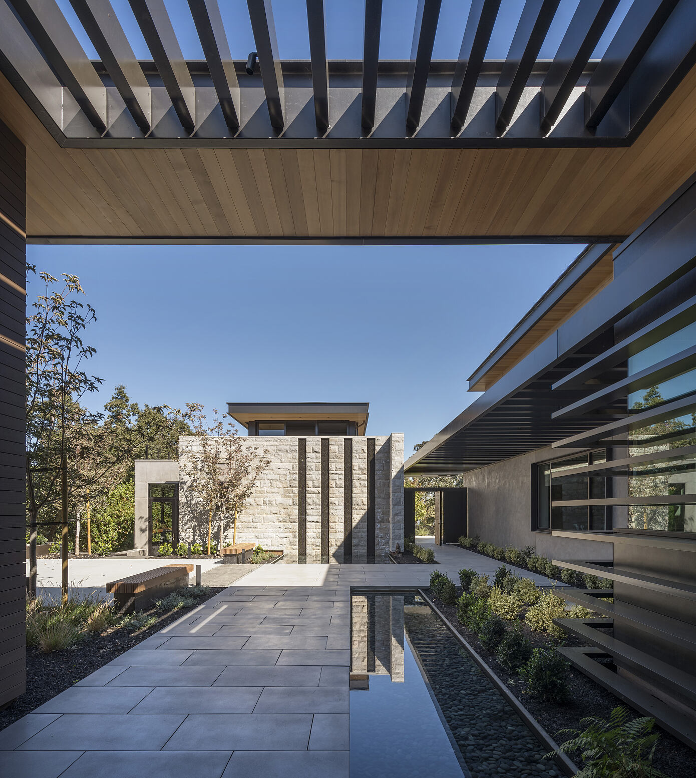 Portola Valley Residence by SB Architects