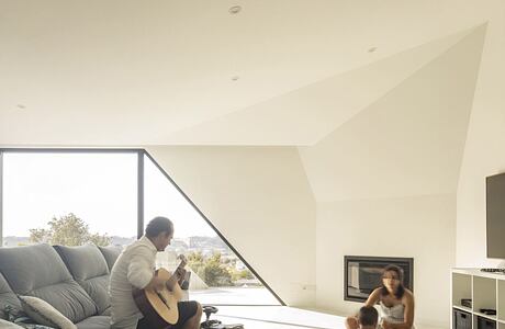 Povo House by Contaminar