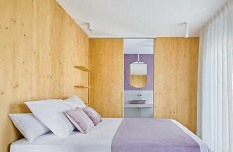 Gallery House by Raúl Sánchez Architects