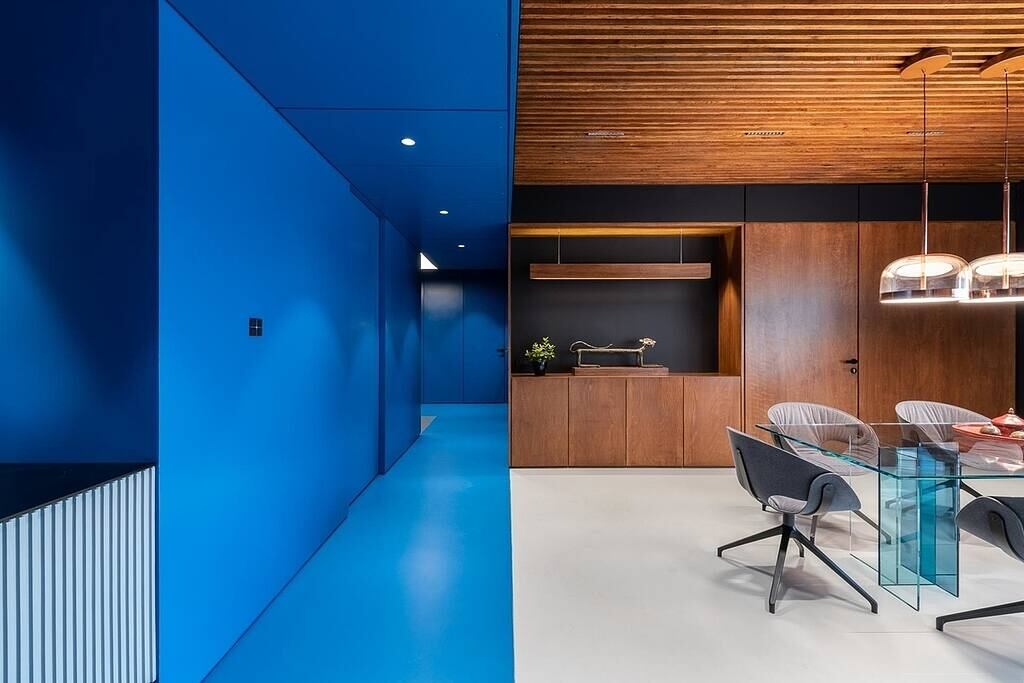 The Blue Scoop House by Dig Architects