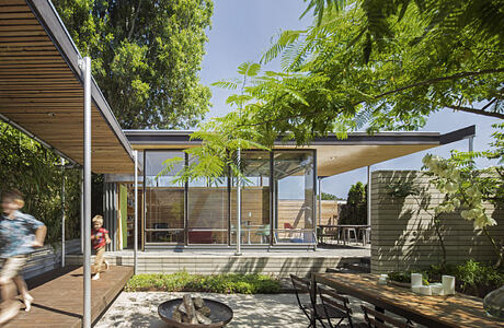 Grasshopper Courtyard Studio by Wittman Estes