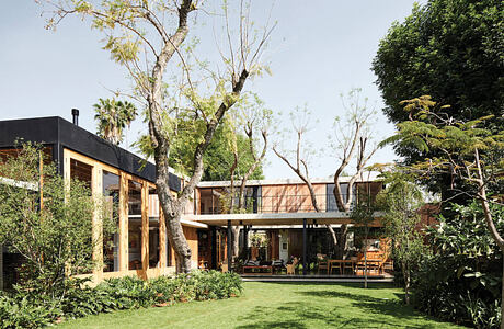 Guadalajara House by Sticotti