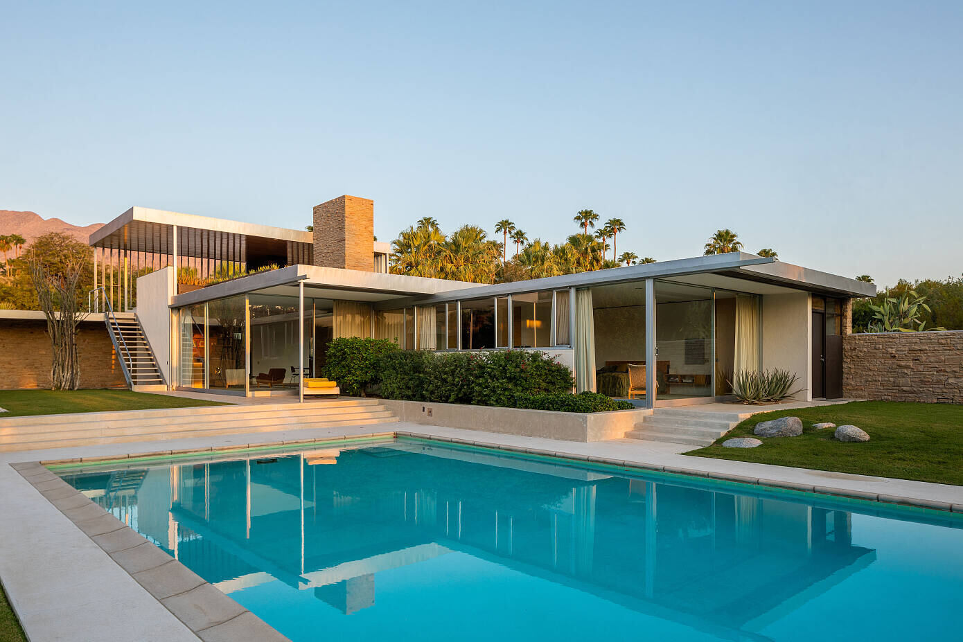 Kaufmann Desert House by Richard Neutra