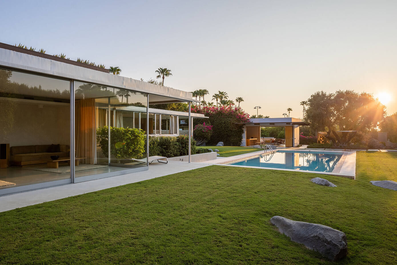 Kaufmann Desert House by Richard Neutra