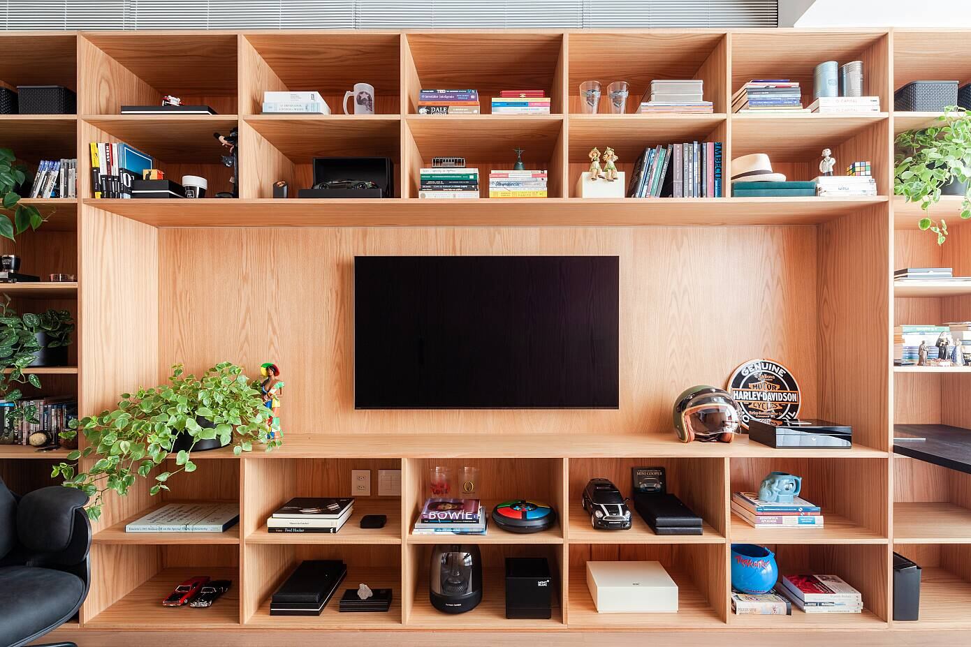 CDS Apartment by David Ito Arquitetura