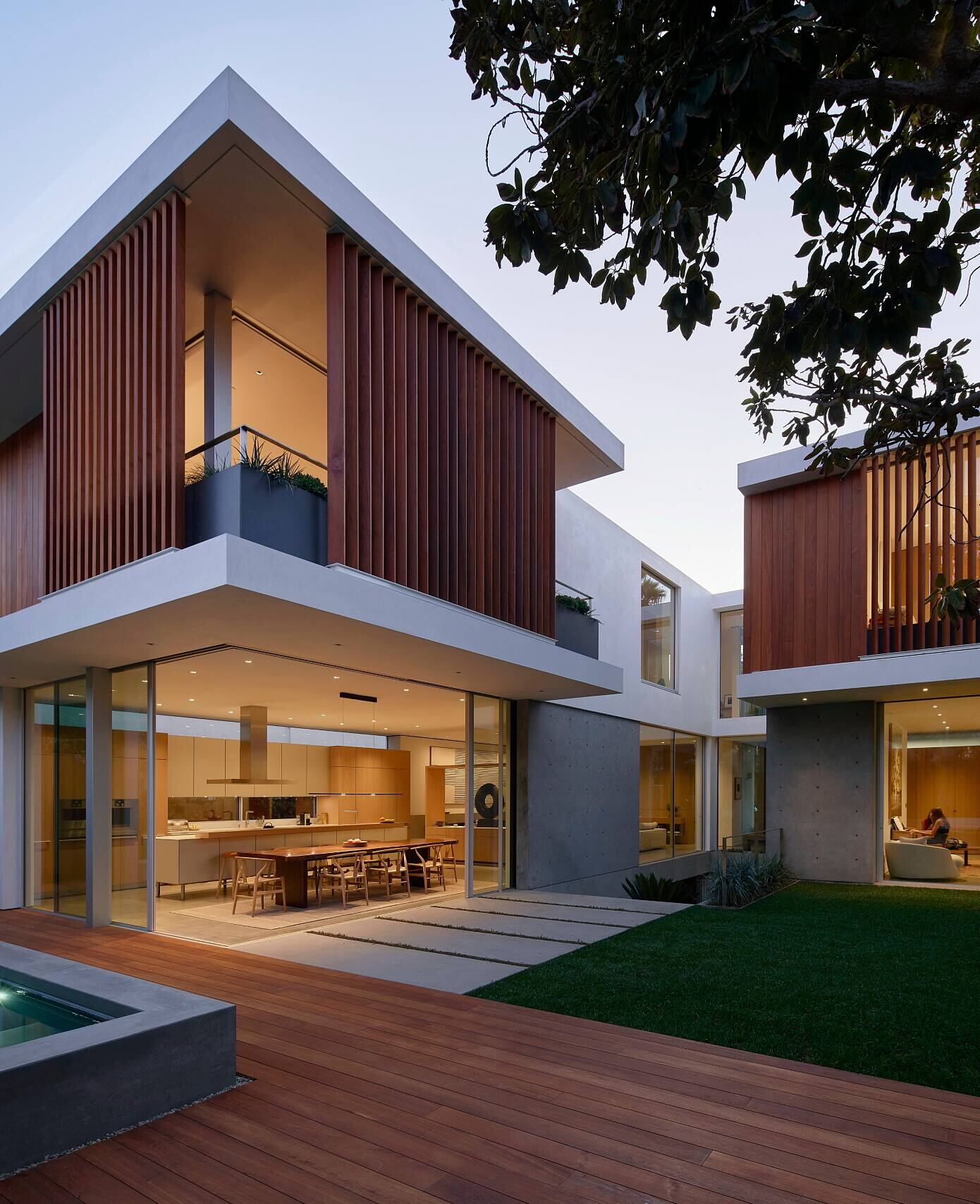 SL2 House by Montalba Architects