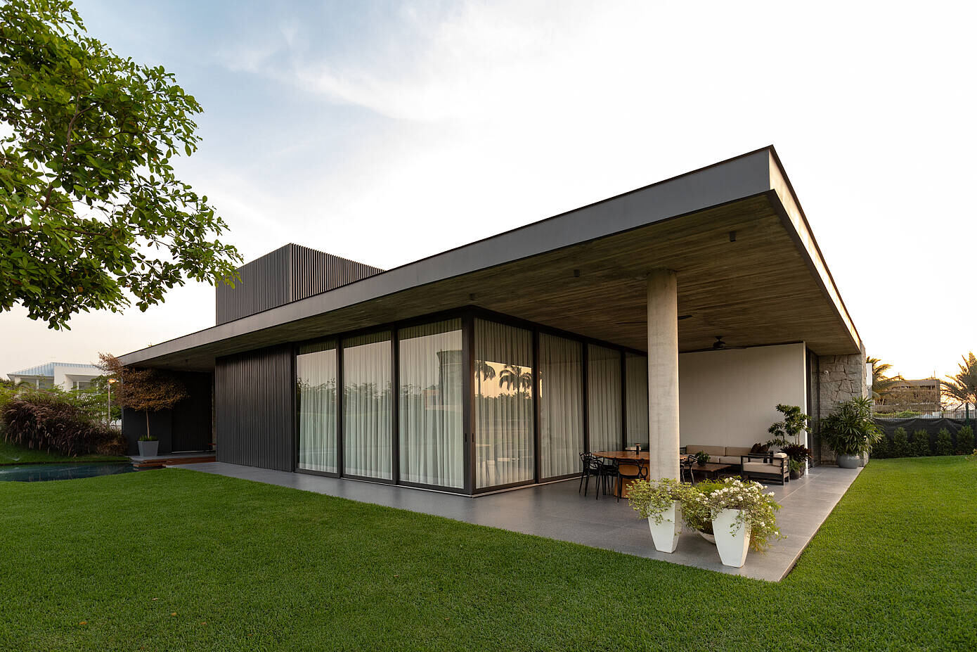 6m House by Jannina Cabal & Arquitectos