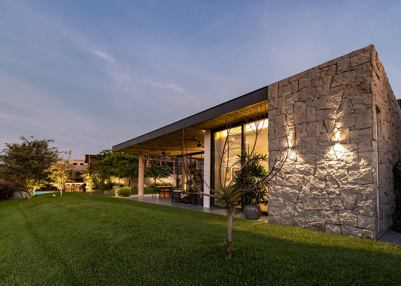 6m House by Jannina Cabal & Arquitectos