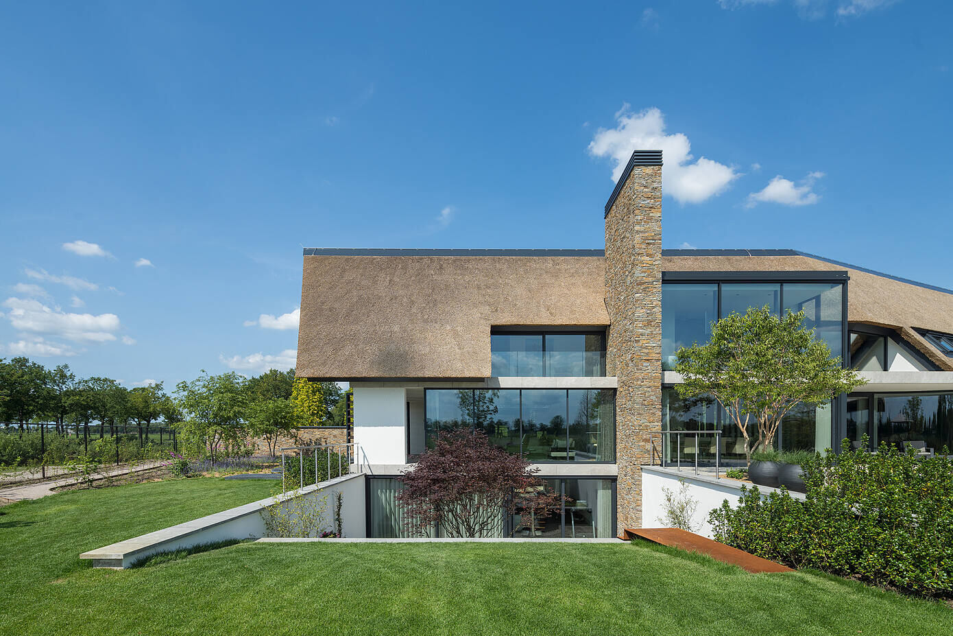 Villa VK by Lenz Architects