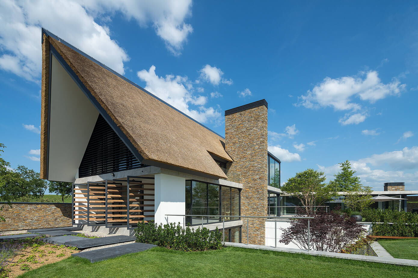 Villa VK by Lenz Architects