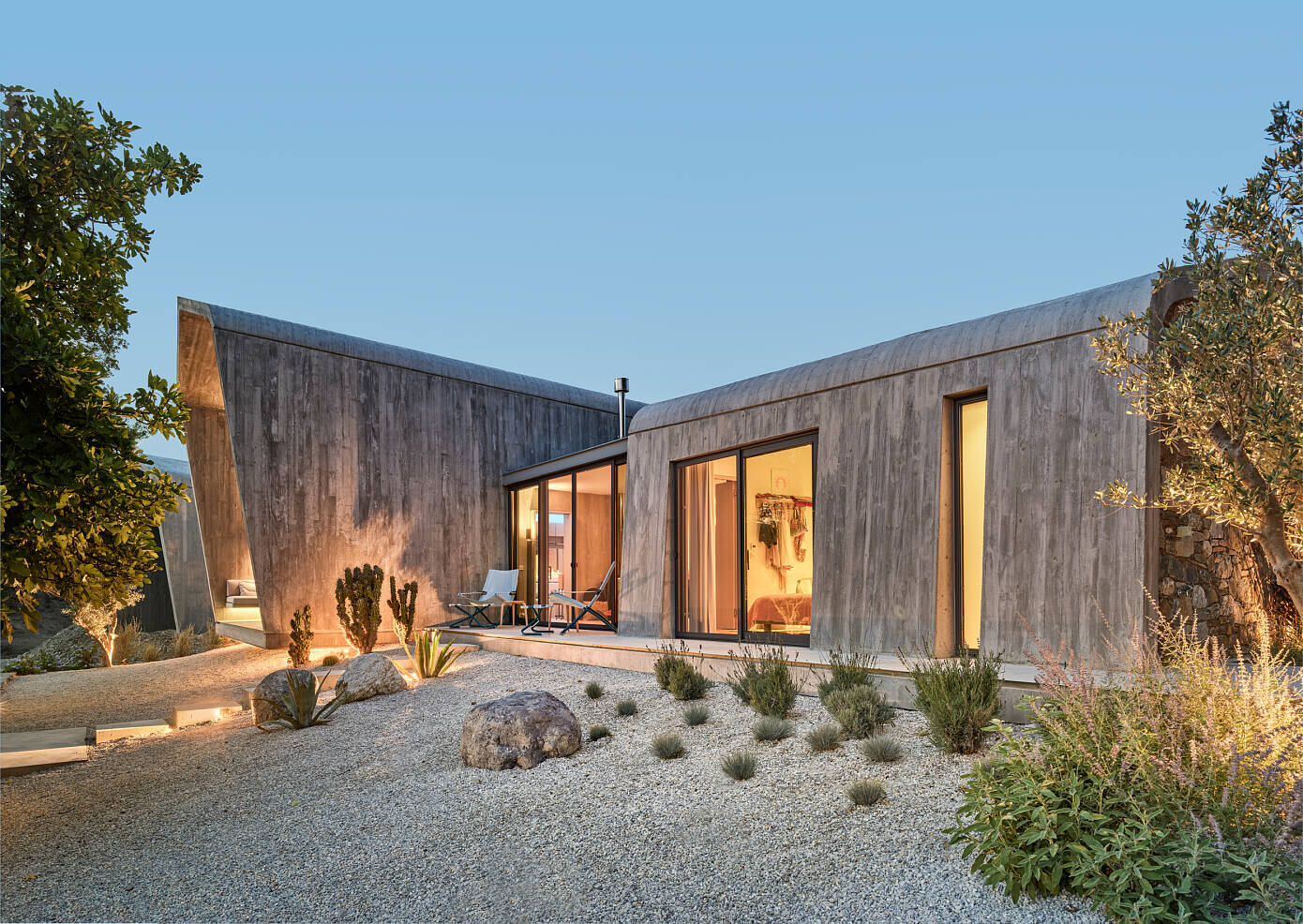 U House by Urastudio