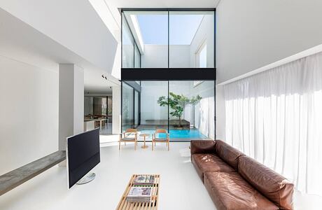 T House by Massimo Rosa