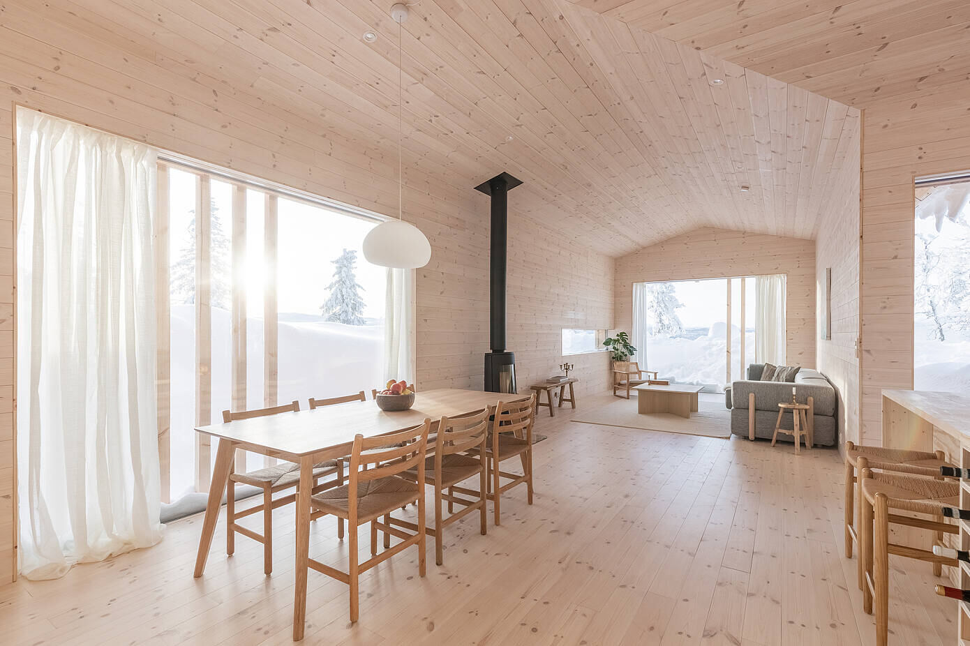 Kvitfjell Cabin by Erling Berg