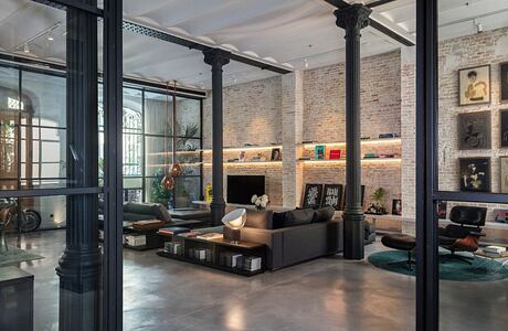 Loft Burés by Kirsten Schwalgien Design