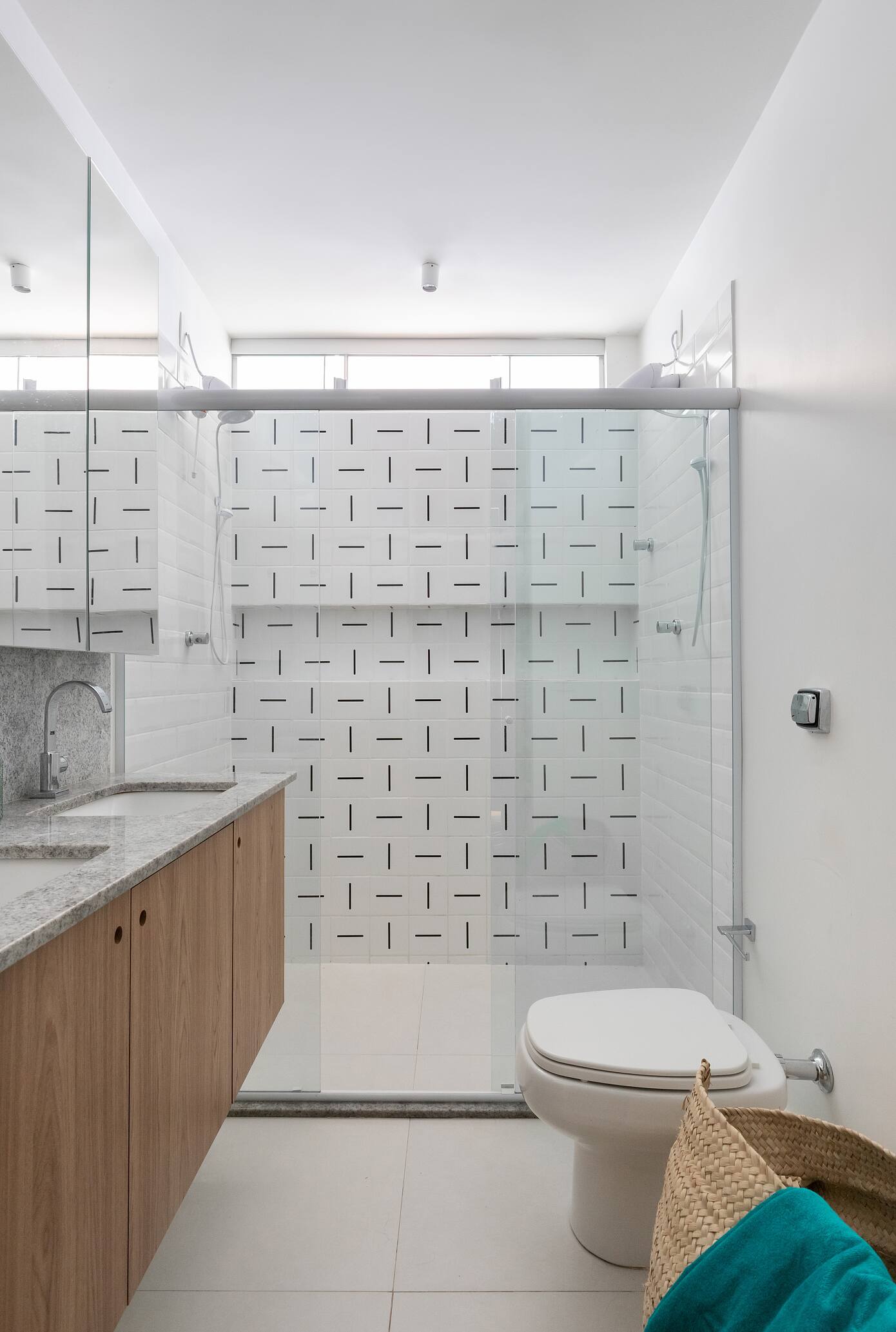 Taquinho Apartment by Lez. Arquitetura