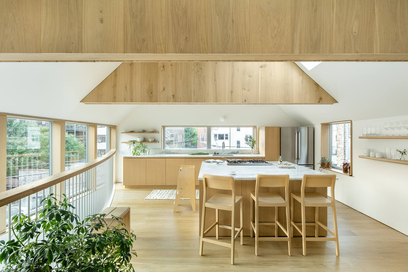 Ardmore House by Kwong Von Glinow Design Office