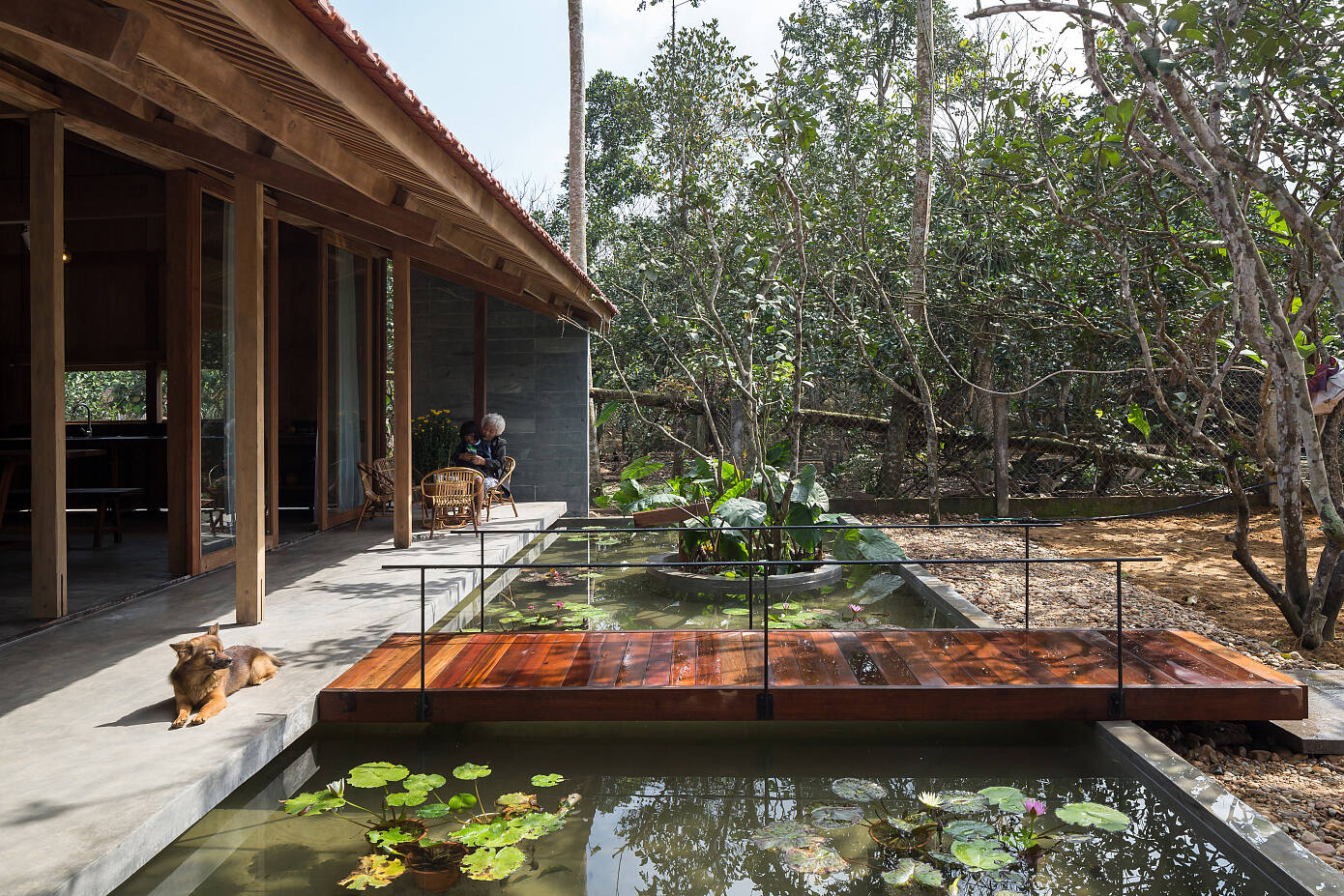 Hachi Lily House by Silaa