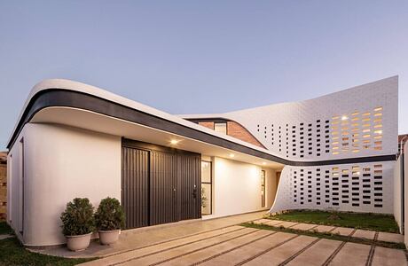 HOUSE K by Creative Union Network