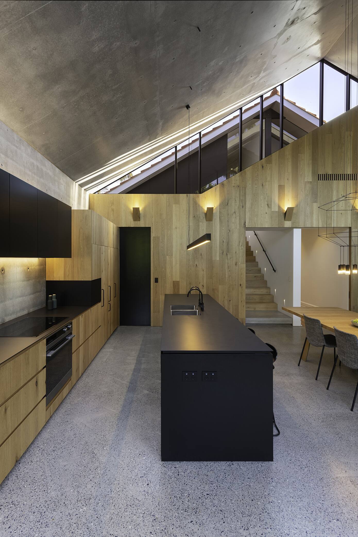 015-extruded-house-mck-architecture-interiors