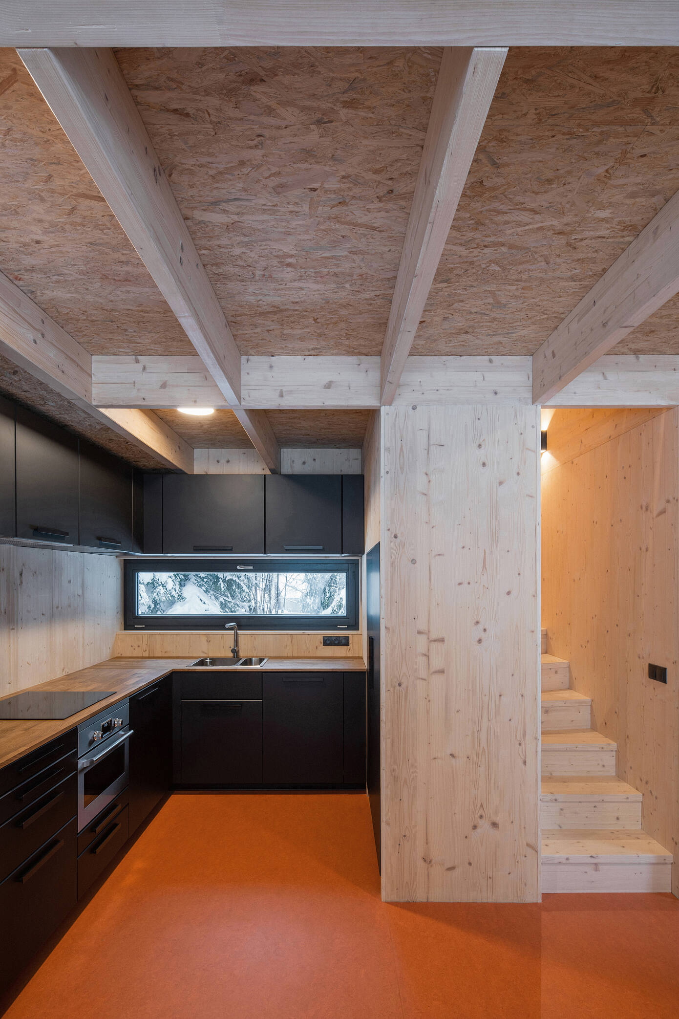 Weekend House by New How Architects