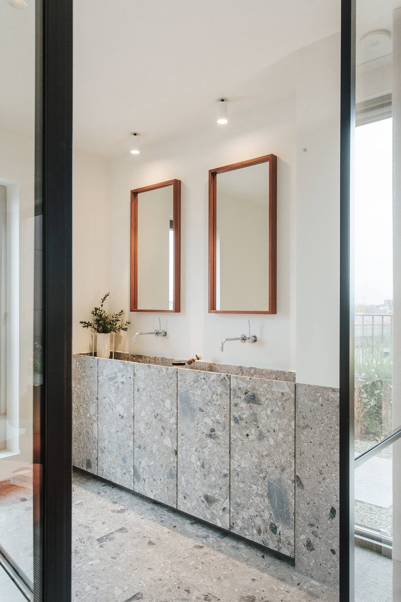 Penthouse BV by Adjo Studio