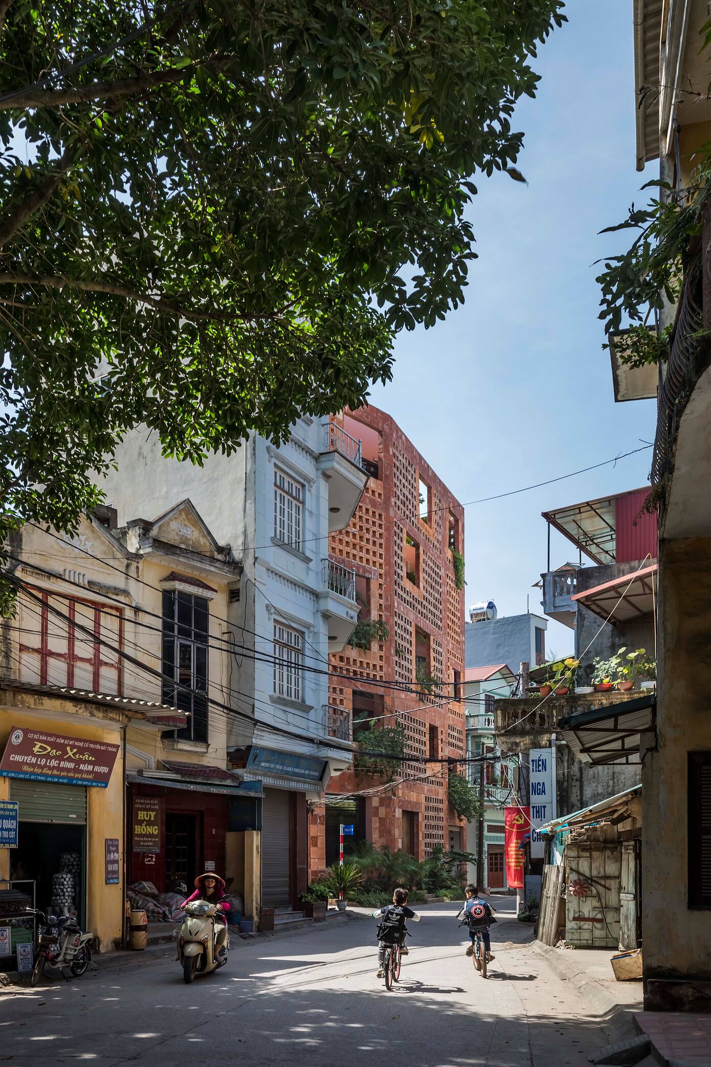 Bat Trang House by VTN Architects