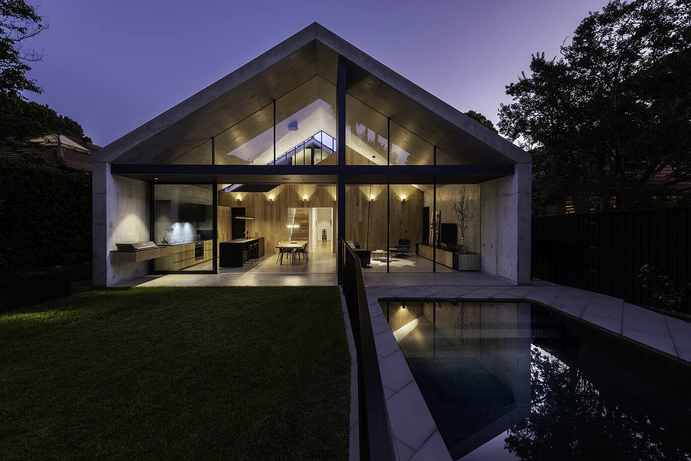 034-extruded-house-mck-architecture-interiors