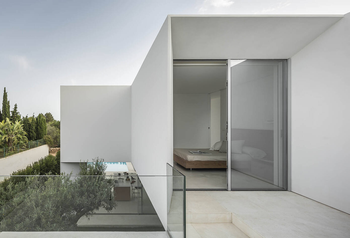 Three Trees House by Gallardo Llopis Arquitectos