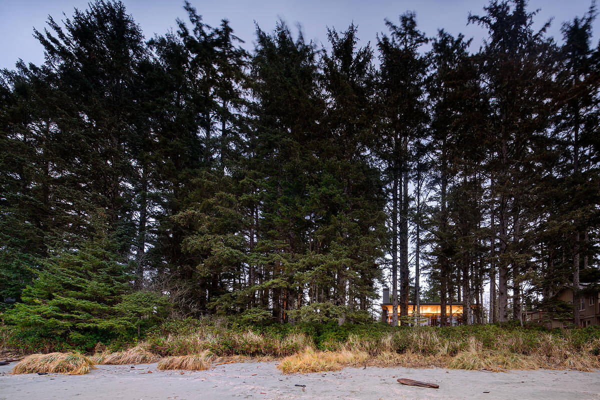 Tofino Beach House by Olson Kundig