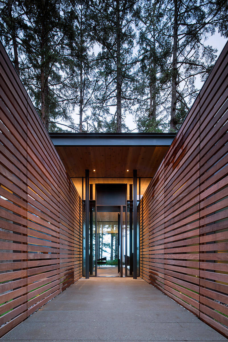 Tofino Beach House by Olson Kundig