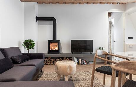 Flat in Teatro Street by Dizaino Virtuve - 1