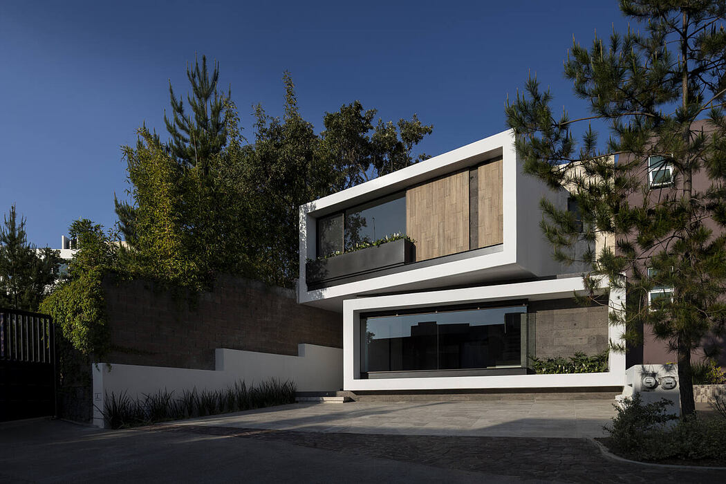 EP-A House by Infante Arquitectos - 1