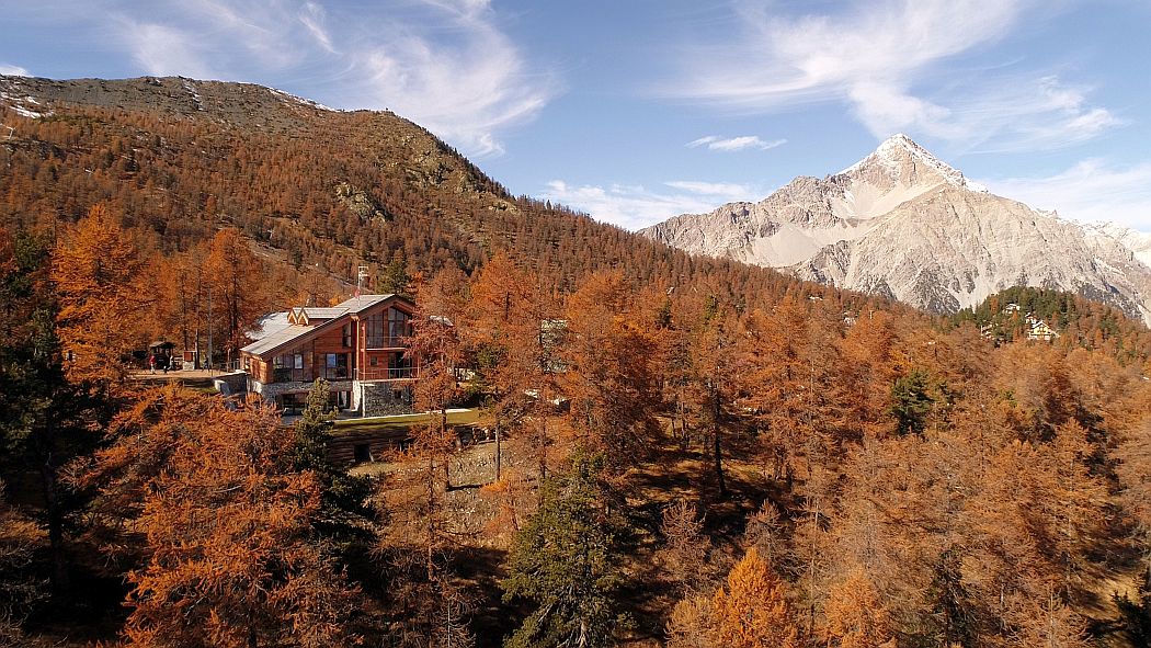 Andromeda / Moontain House by Gruppo Building