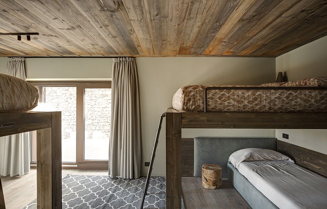 Andromeda / Moontain House by Gruppo Building